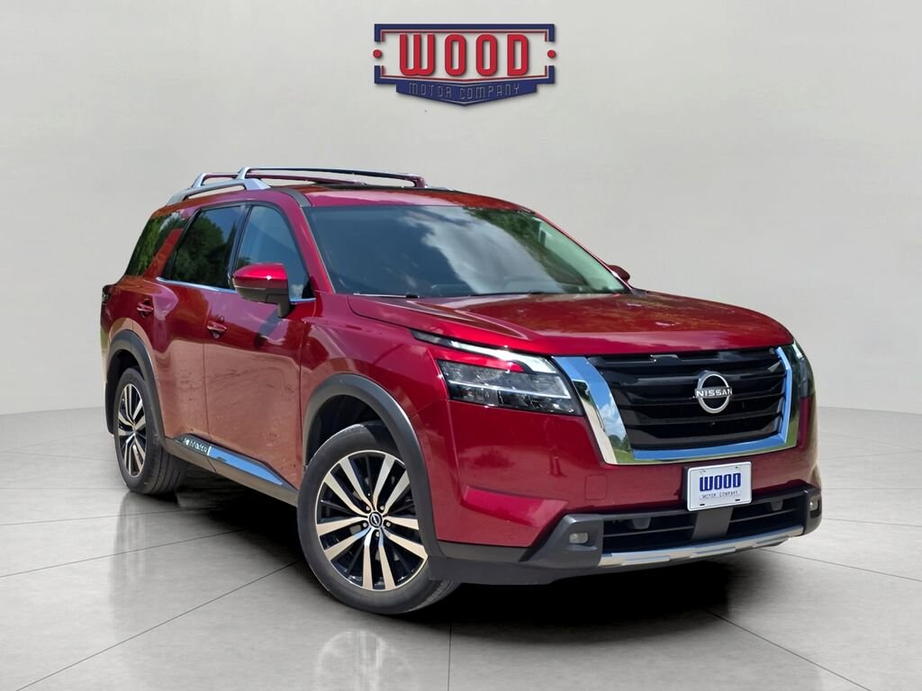Used 2024 Nissan Pathfinder Platinum