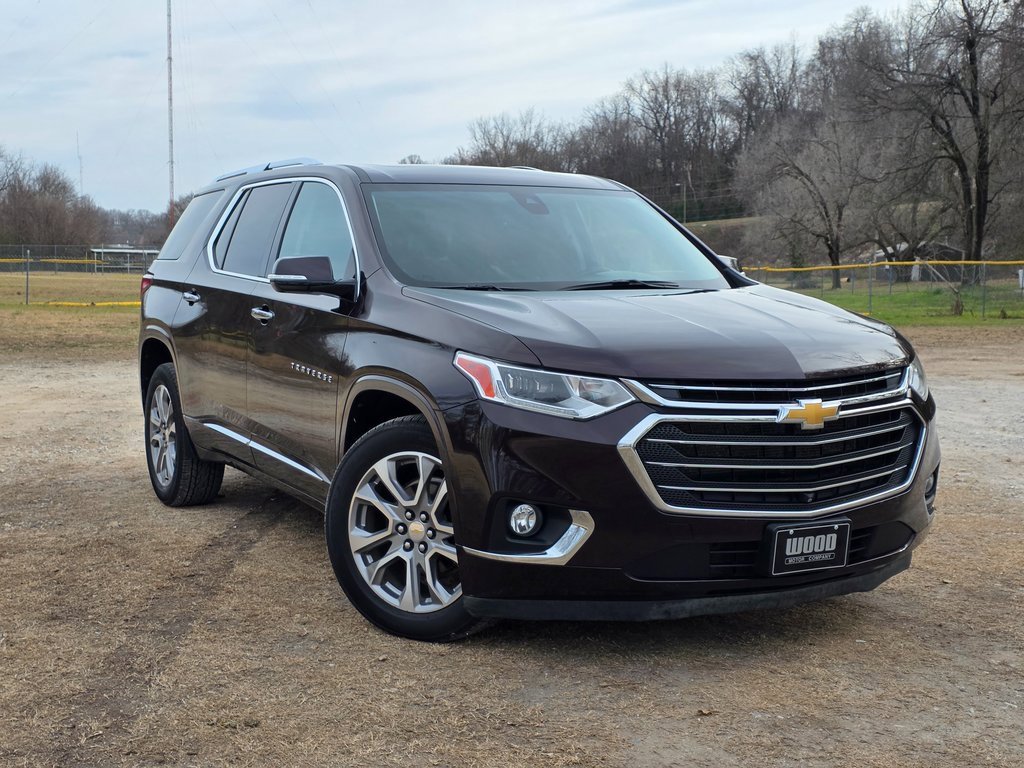 2021 Chevrolet Traverse Premier's photo