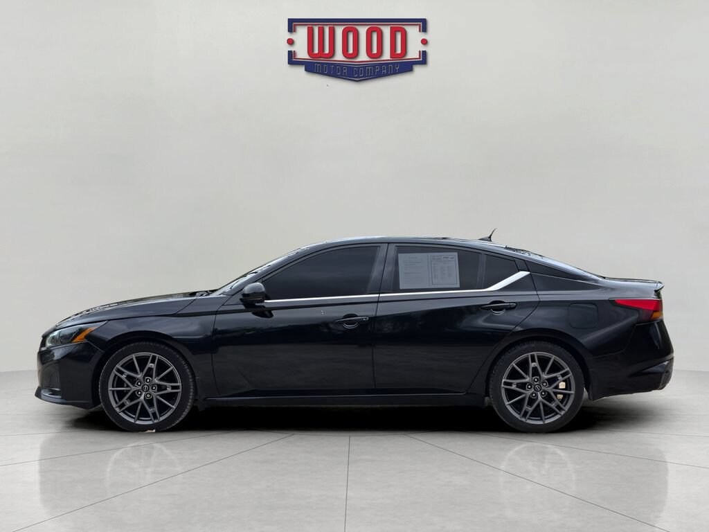 Used 2023 Nissan Altima 2.0 SR