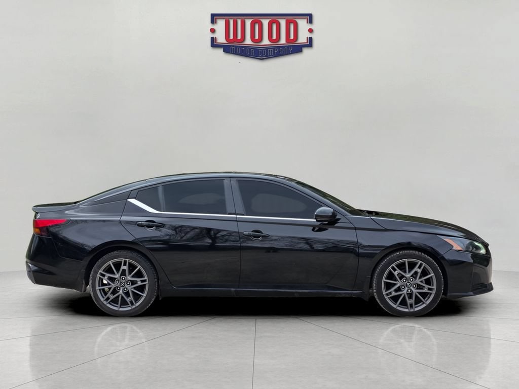 Used 2023 Nissan Altima 2.0 SR