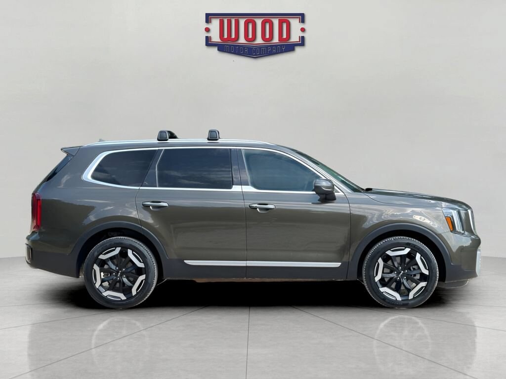 Used 2025 Kia Telluride S