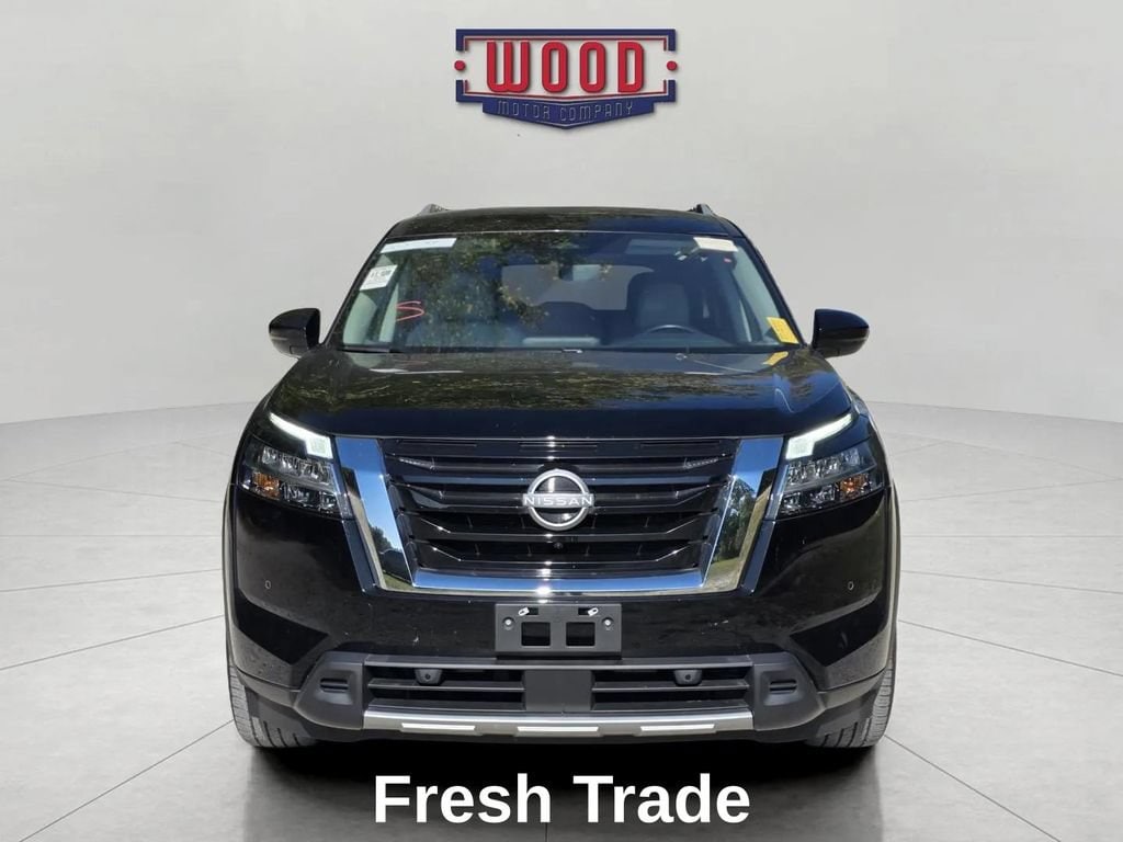 Used 2024 Nissan Pathfinder SL