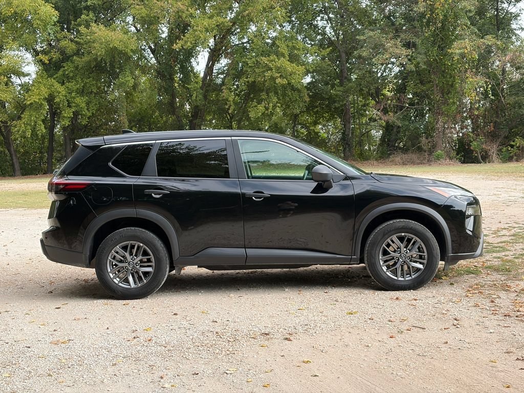 Used 2024 Nissan Rogue S with VIN 5N1BT3AB2RC698670 for sale in Harrison, AR