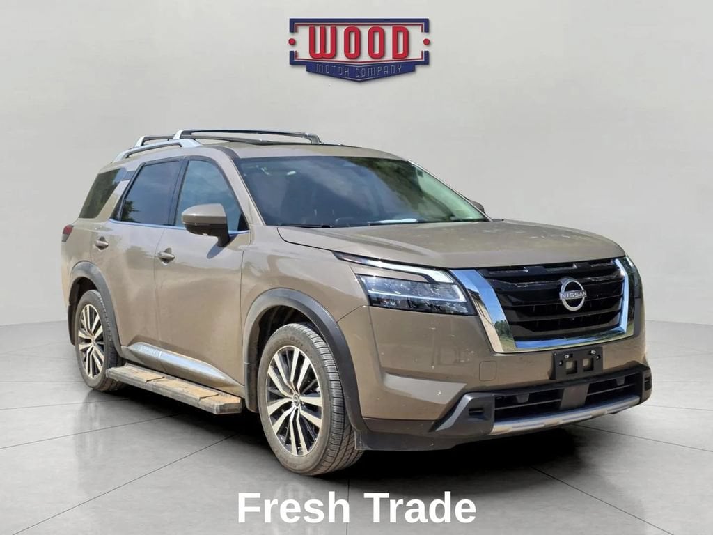 Used 2024 Nissan Pathfinder Platinum
