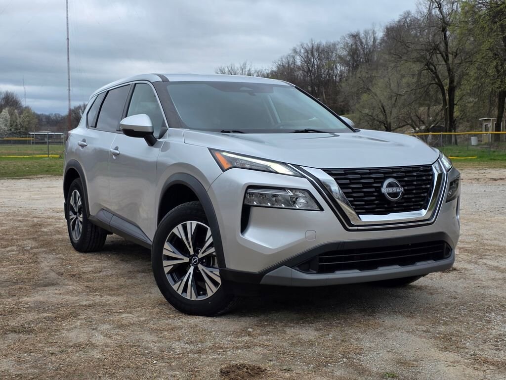 Used 2022 Nissan Rogue SV