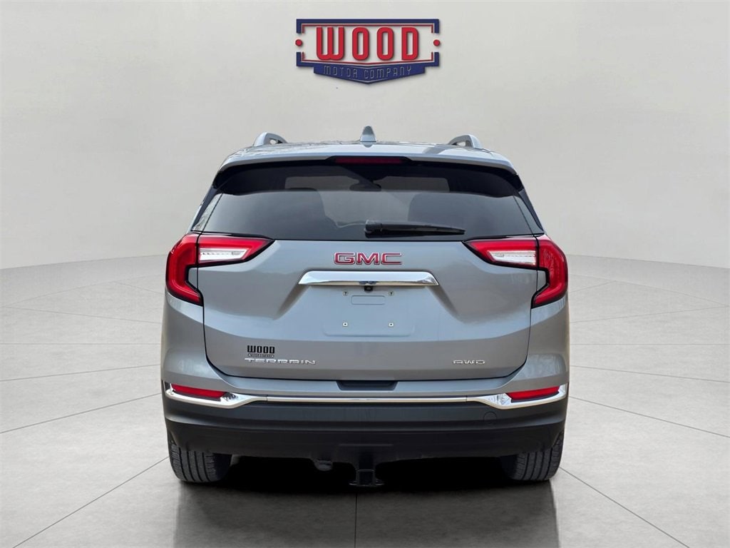Used 2024 GMC Terrain SLT SUV