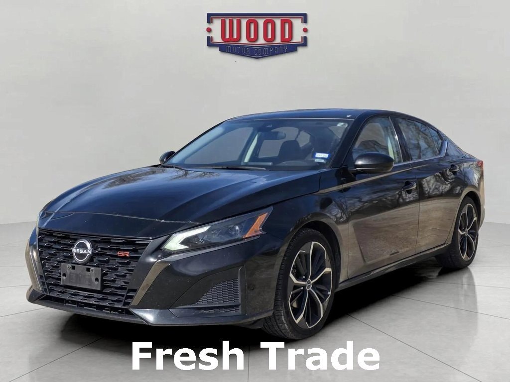 Used 2024 Nissan Altima 2.5 SR