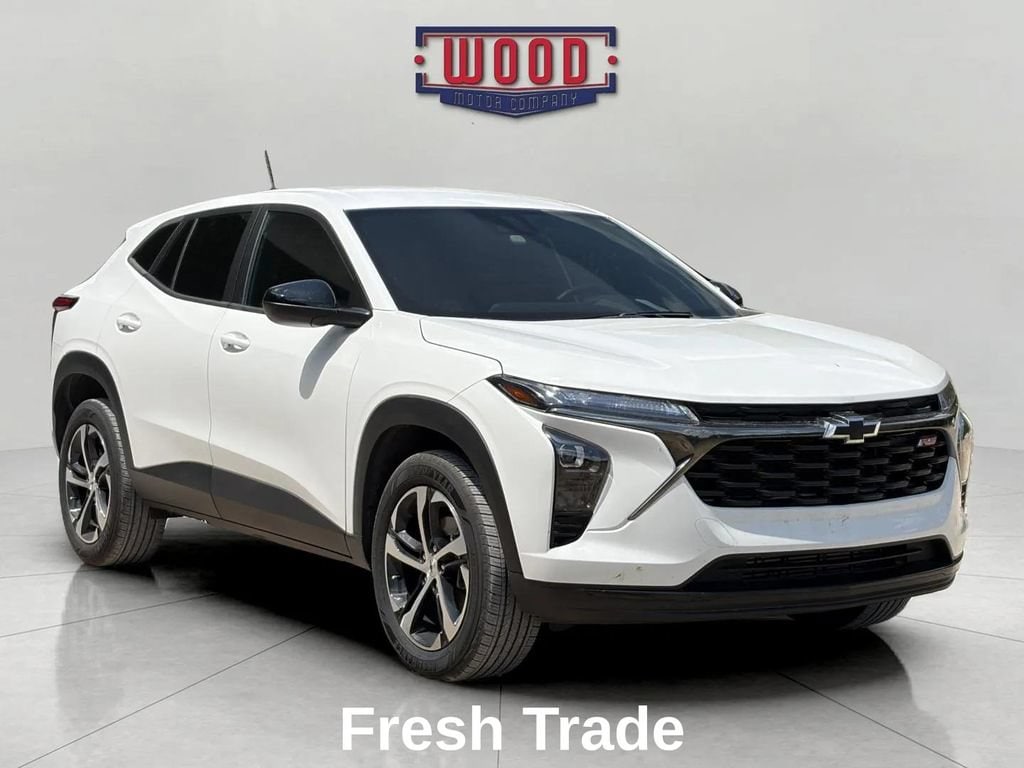 Used 2025 Chevrolet Trax 1RS SUV