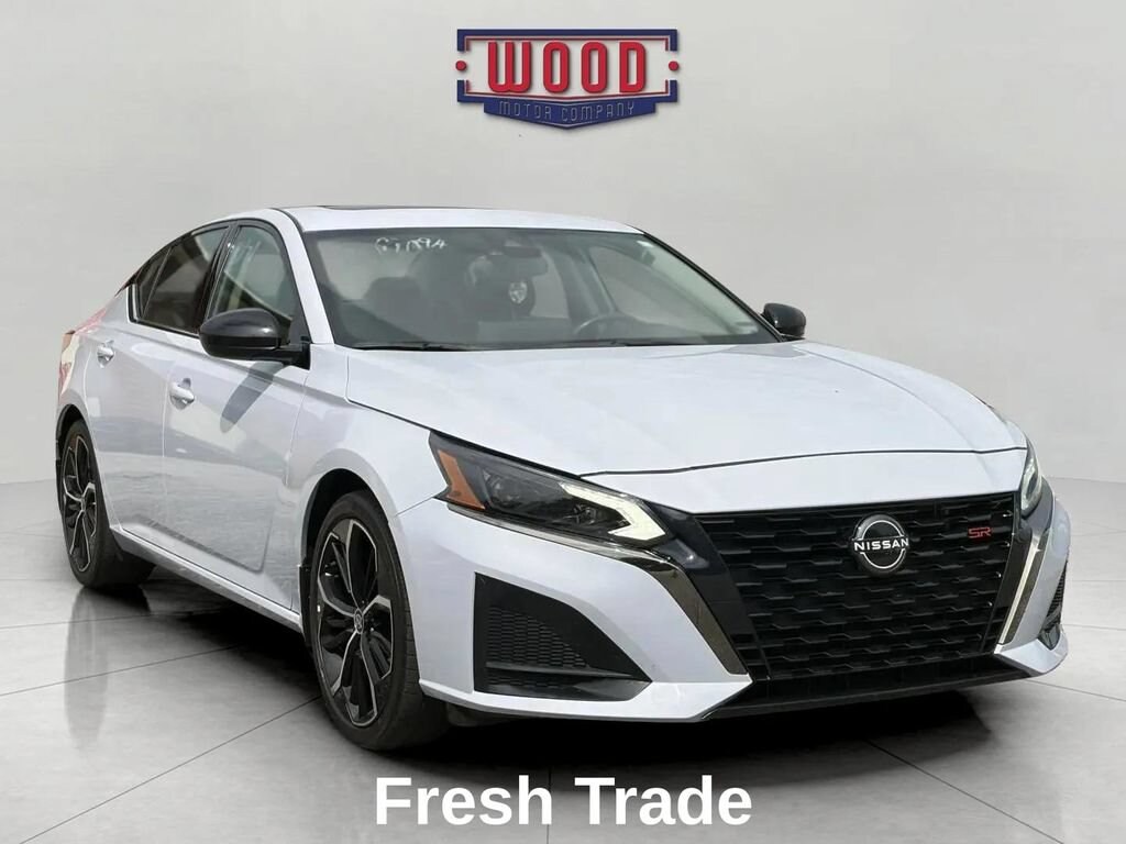 Used 2024 Nissan Altima 2.5 SR