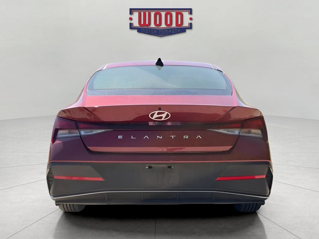 Used 2024 Hyundai Elantra SEL