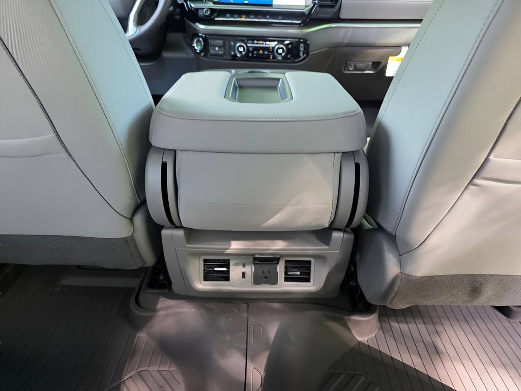 2026 Chevrolet Silverado 2500 HD LT - Photo 8