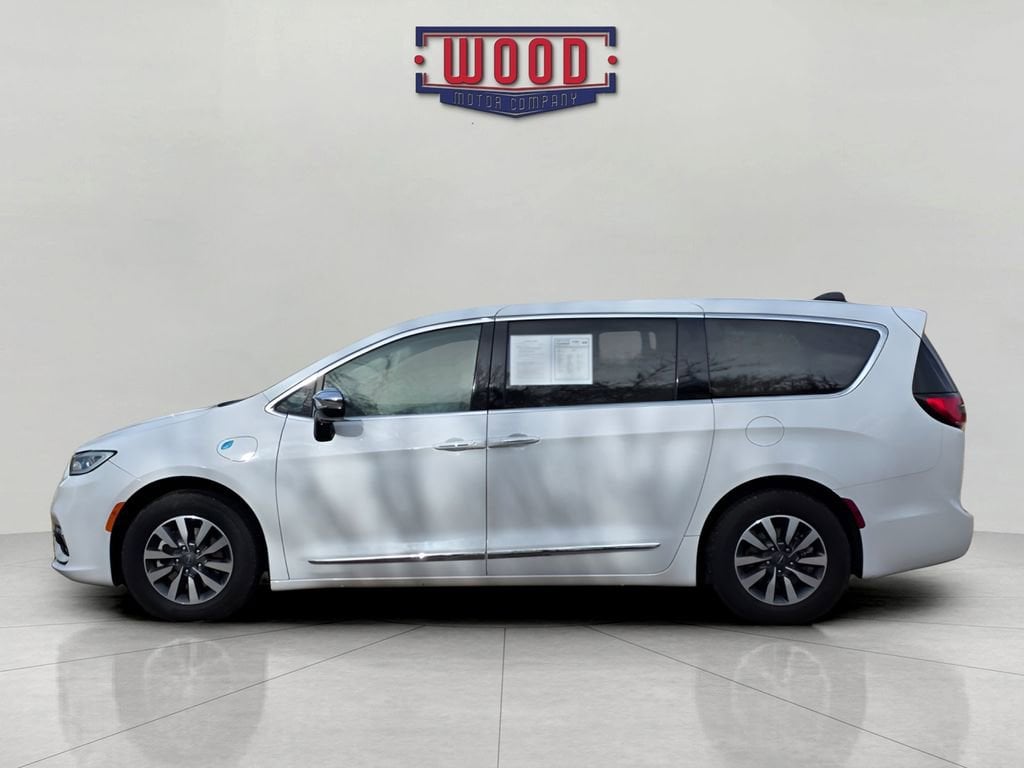 Used 2023 Chrysler Pacifica Hybrid Limited