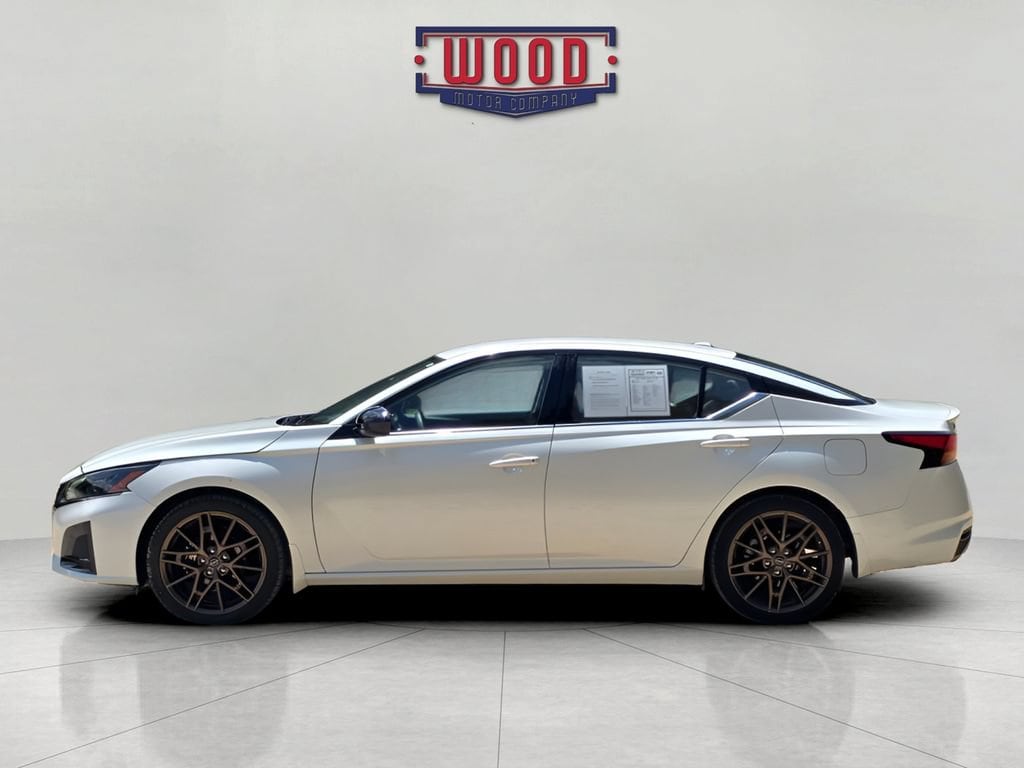 Used 2025 Nissan Altima SR