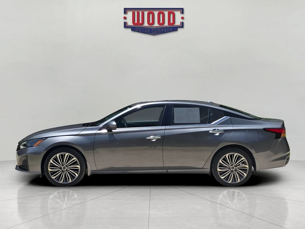 Used 2025 Nissan Altima SL