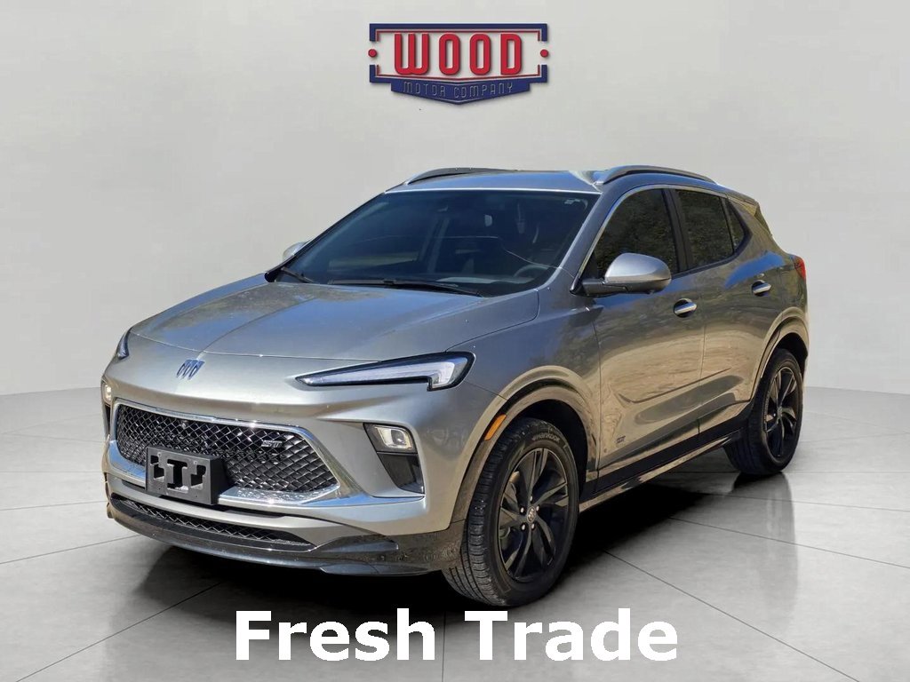 2025 Buick Encore GX Sport Touring photo 2