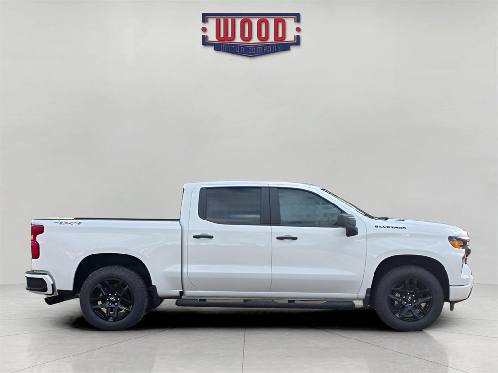 2026 Chevrolet Silverado 1500 Custom photo 2