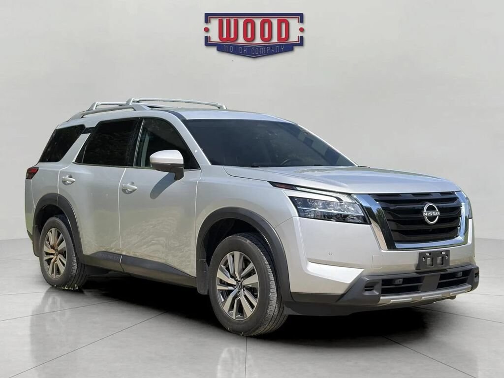 Used 2023 Nissan Pathfinder SL