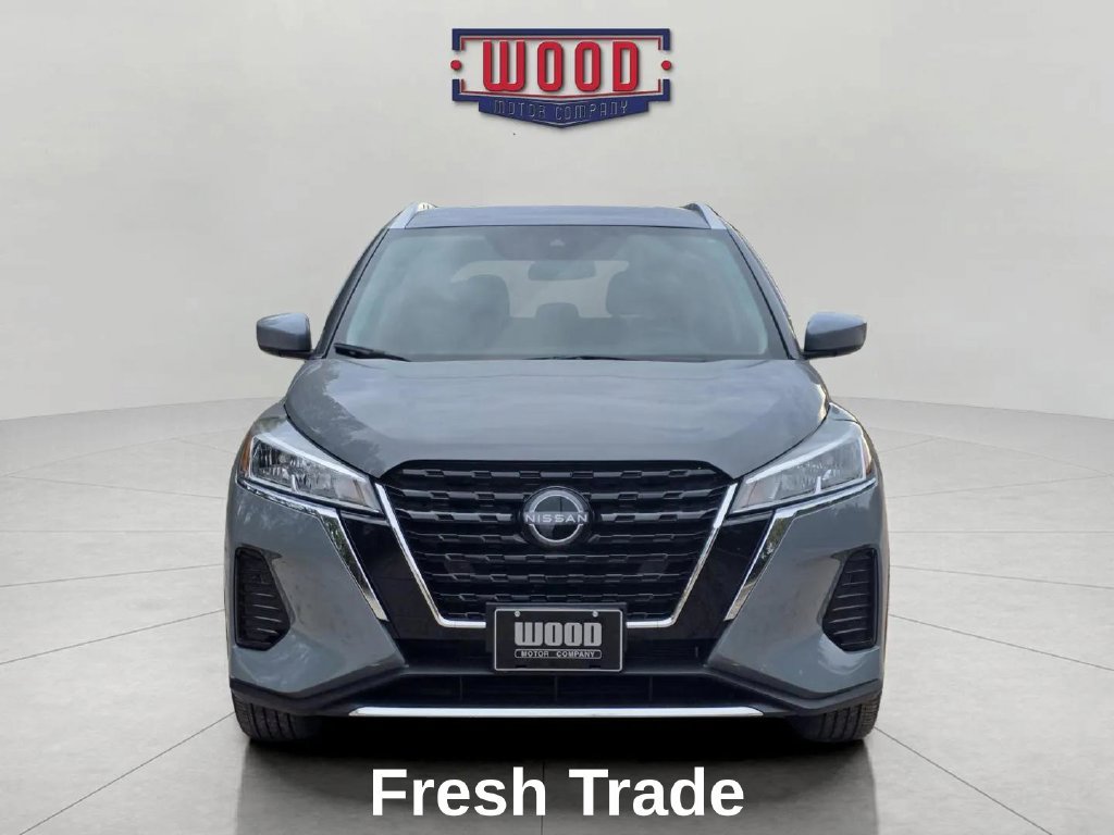 Used 2024 Nissan Kicks SV