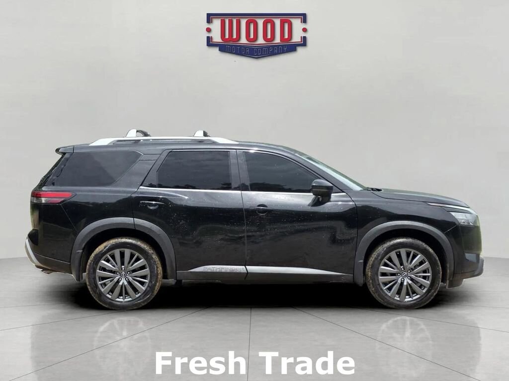 Used 2025 Nissan Pathfinder SL