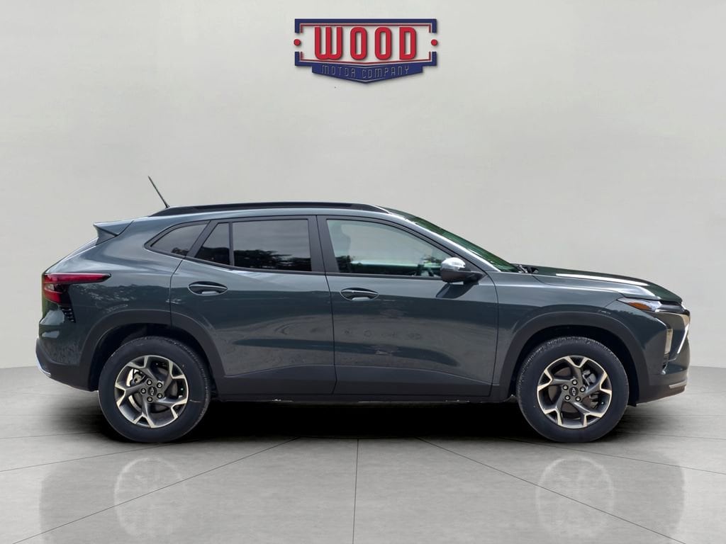 New 2026 Chevrolet Trax LT SUV