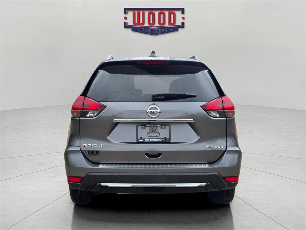 Used 2018 Nissan Rogue SL