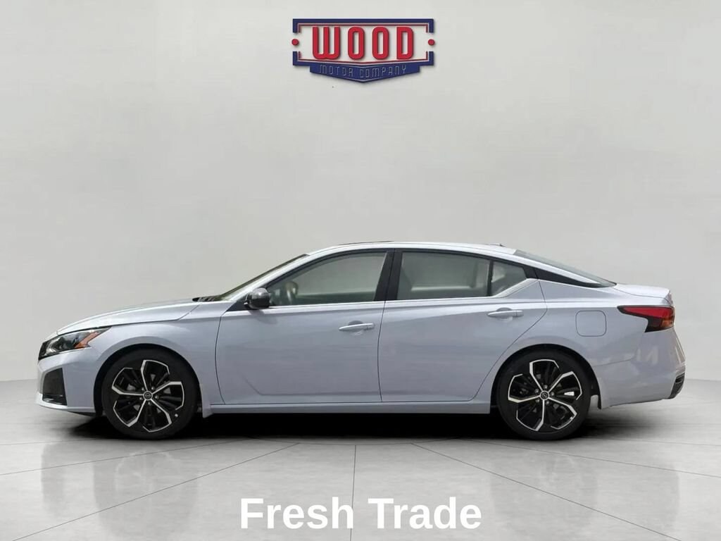 Used 2024 Nissan Altima 2.5 SR