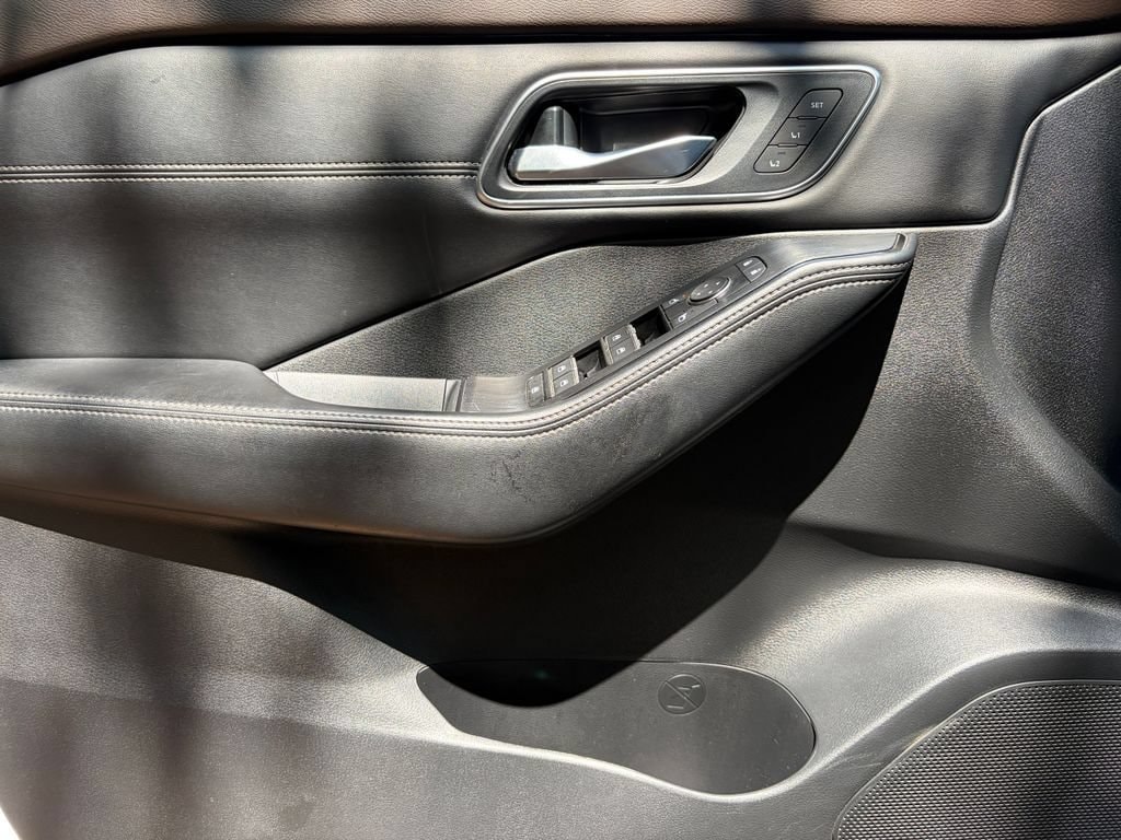 2023 Nissan Rogue Platinum - Photo 15