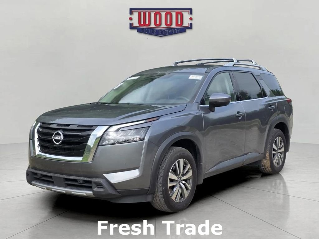 Used 2025 Nissan Pathfinder SL