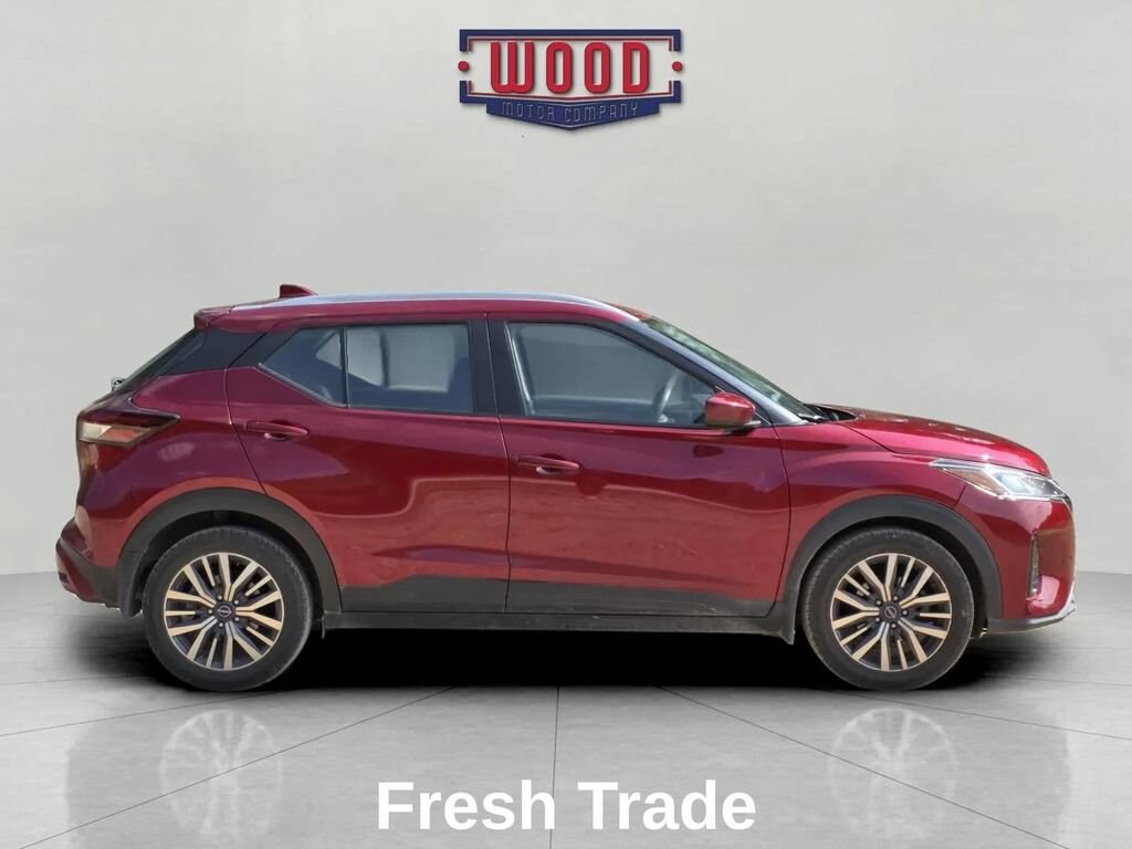 Used 2023 Nissan Kicks SV