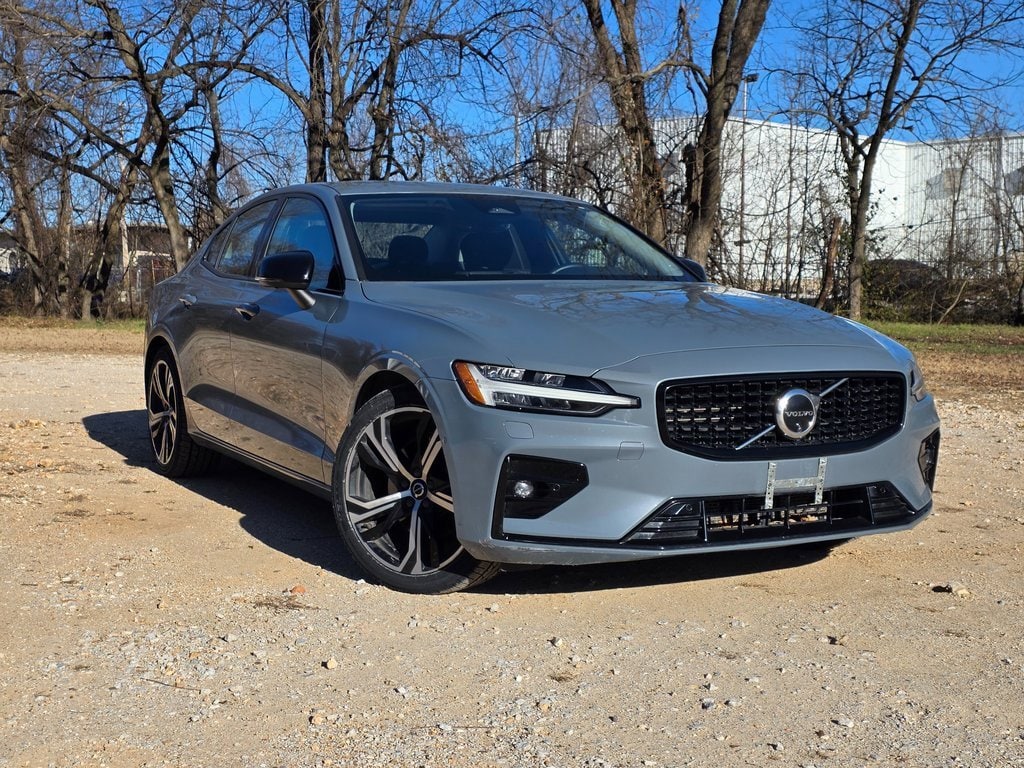 Used 2024 Volvo S60 Plus Dark Theme