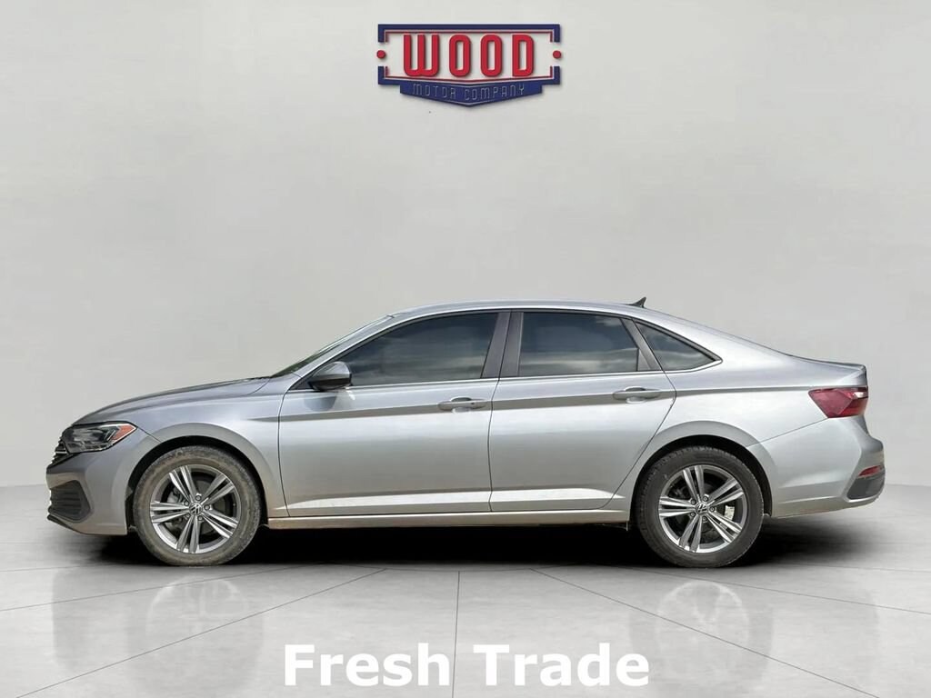Used 2024 Volkswagen Jetta SE