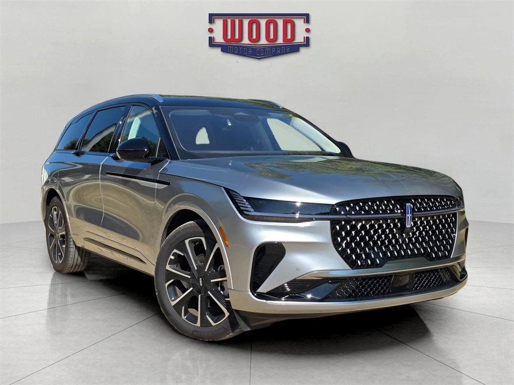 Used 2025 Lincoln Nautilus Reserve