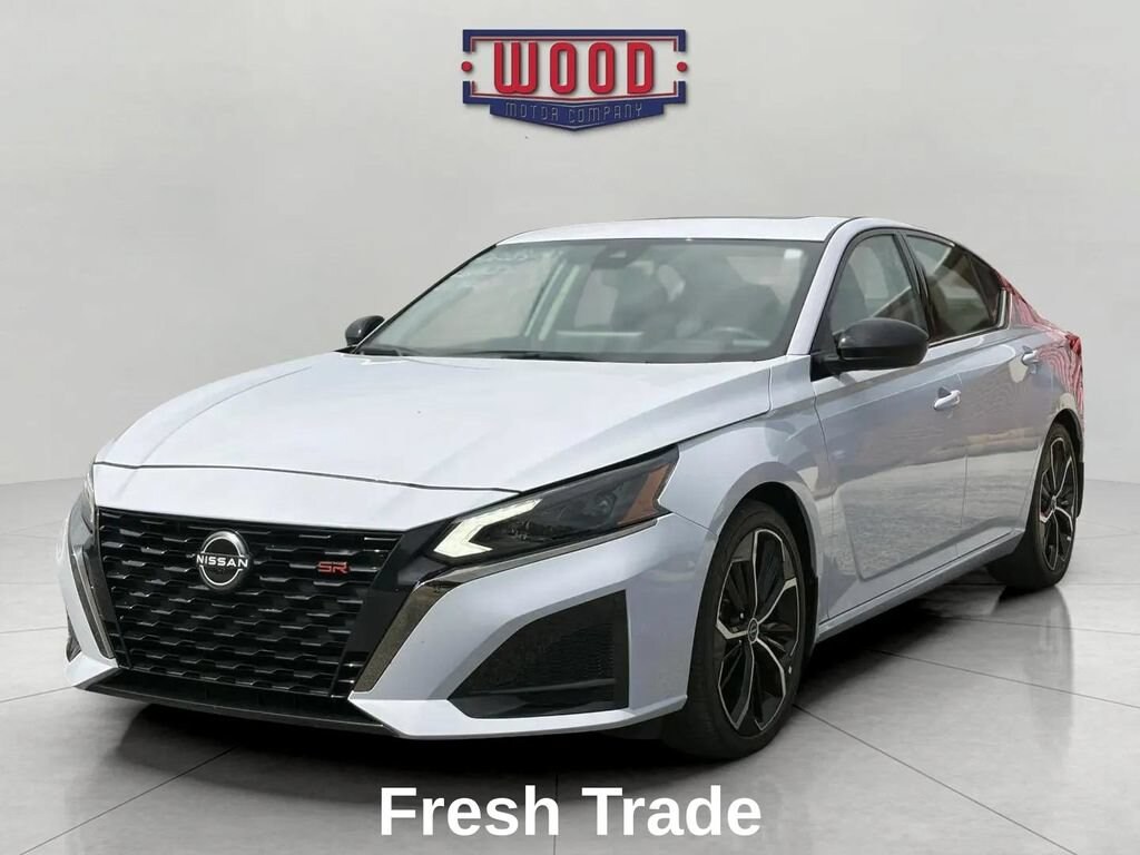 Used 2024 Nissan Altima 2.5 SR