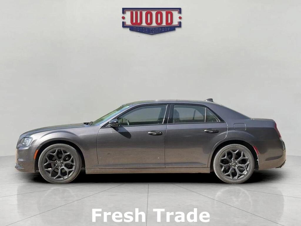 Used 2019 Chrysler 300 Touring
