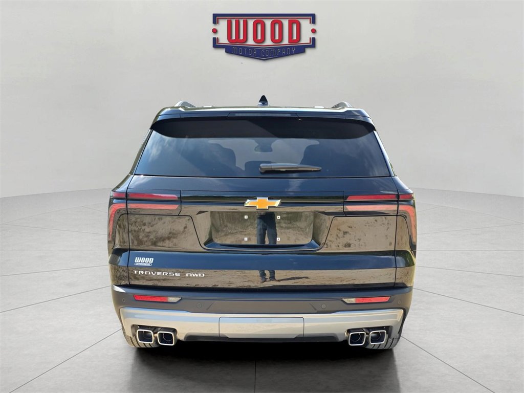 2026 Chevrolet Traverse photo 3