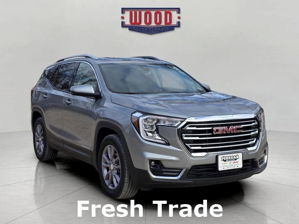 Used 2024 GMC Terrain SLT SUV