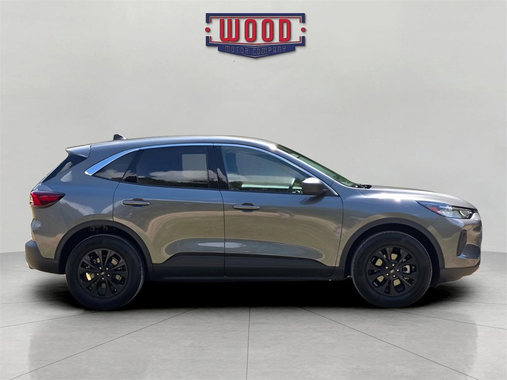 2024 Ford Escape Active photo 2