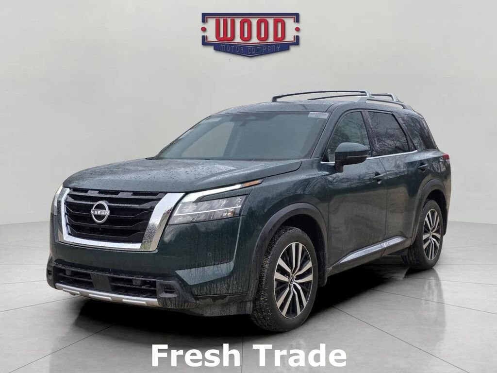 Used 2024 Nissan Pathfinder Platinum