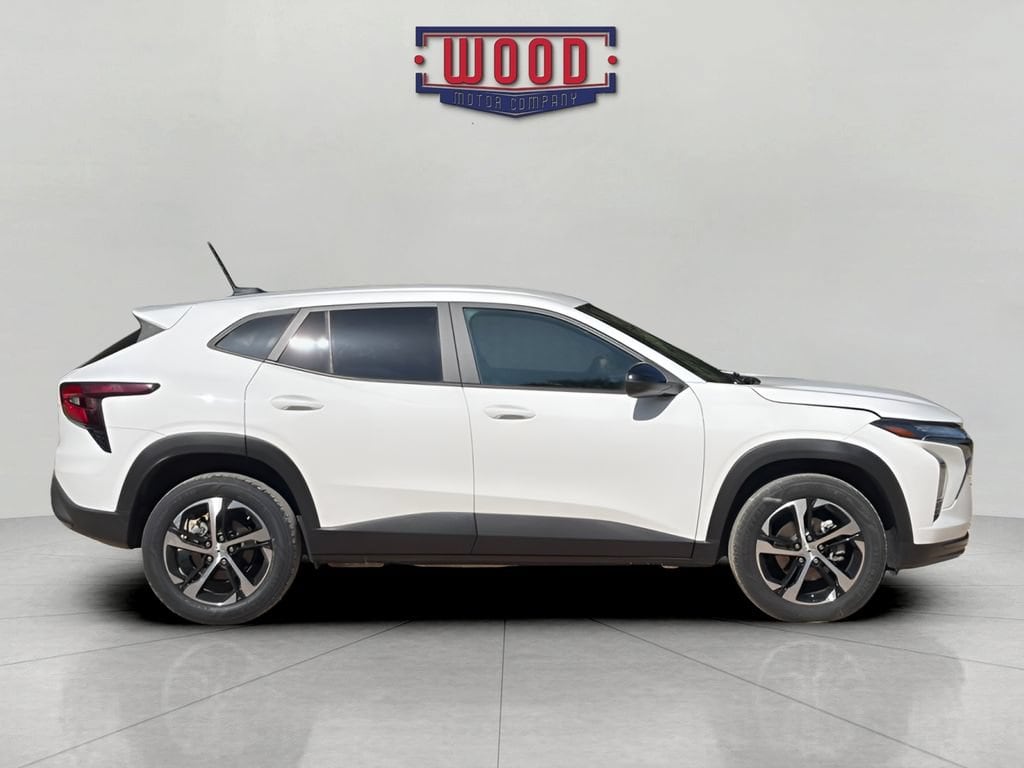Used 2025 Chevrolet Trax 1RS SUV