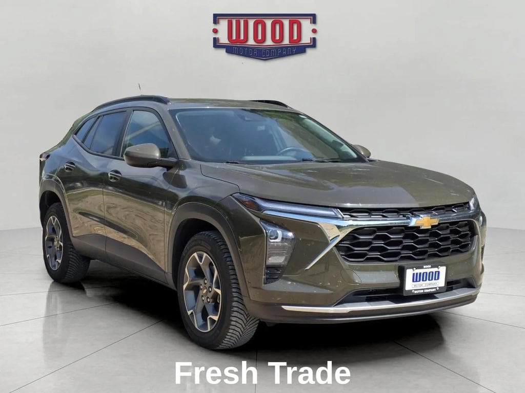 Used 2024 Chevrolet Trax LT SUV