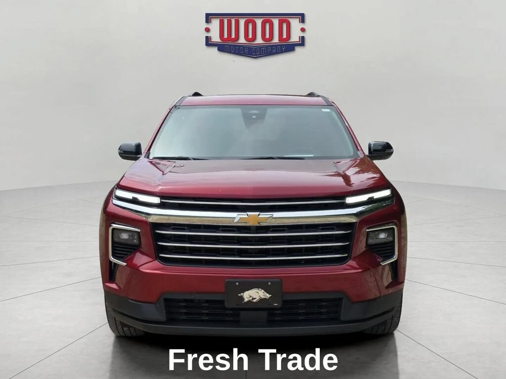 Used 2025 Chevrolet Traverse LT SUV