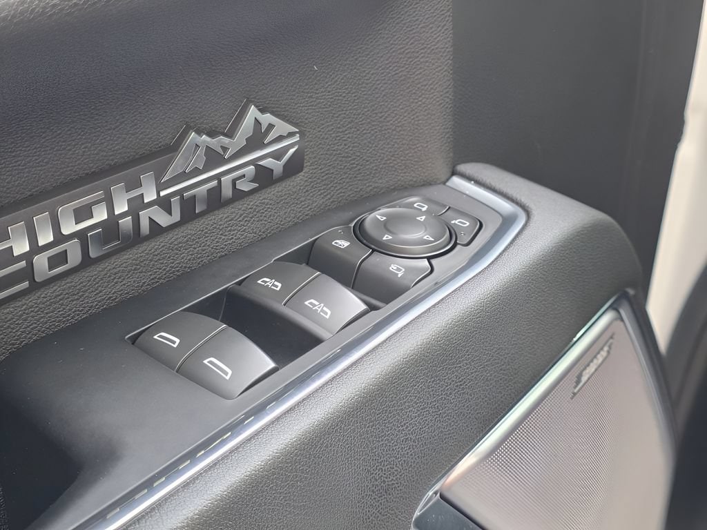 2024 Chevrolet Silverado 1500 High Country - Photo 17
