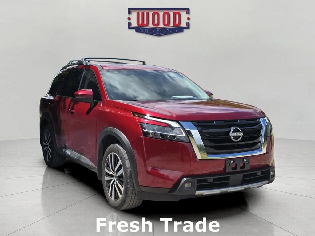 Used 2024 Nissan Pathfinder Platinum