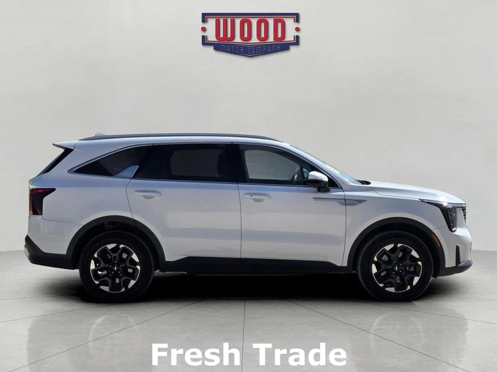 Used 2024 Kia Sorento S
