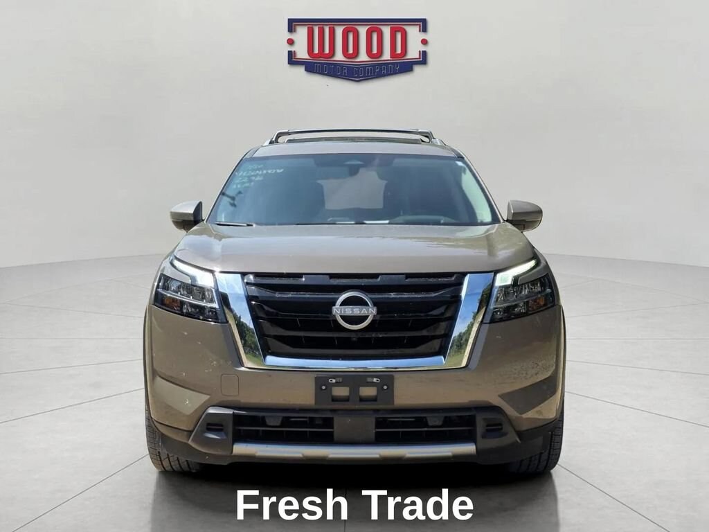 Used 2024 Nissan Pathfinder Platinum