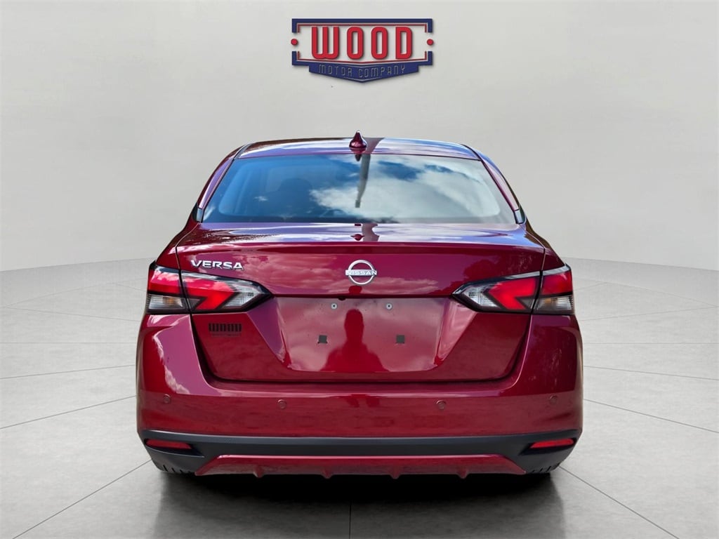 New 2025 Nissan Versa 1.6 SV Sedan