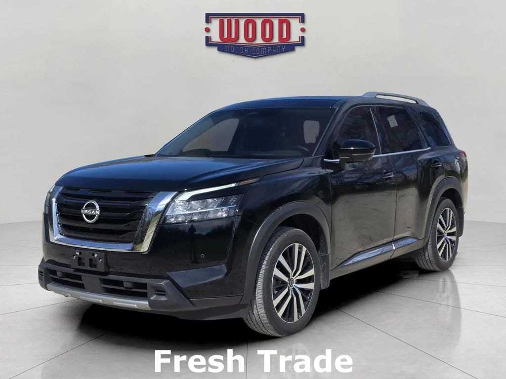 Used 2024 Nissan Pathfinder Platinum SUV