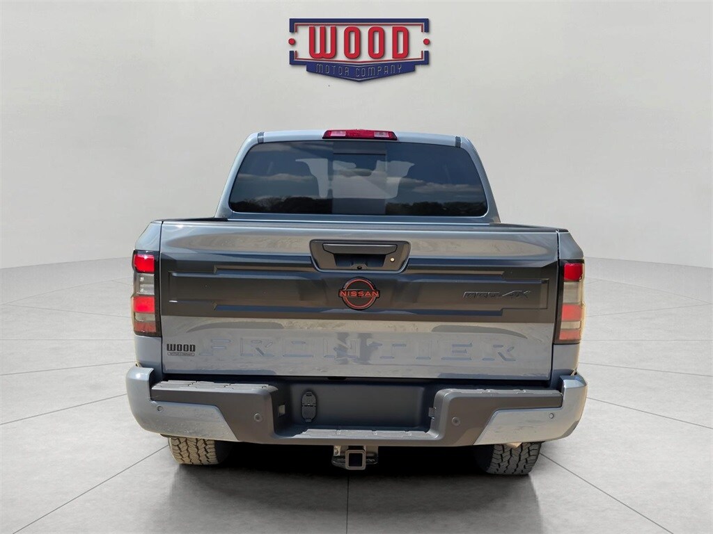 2026 Nissan Frontier PRO-4X photo 3