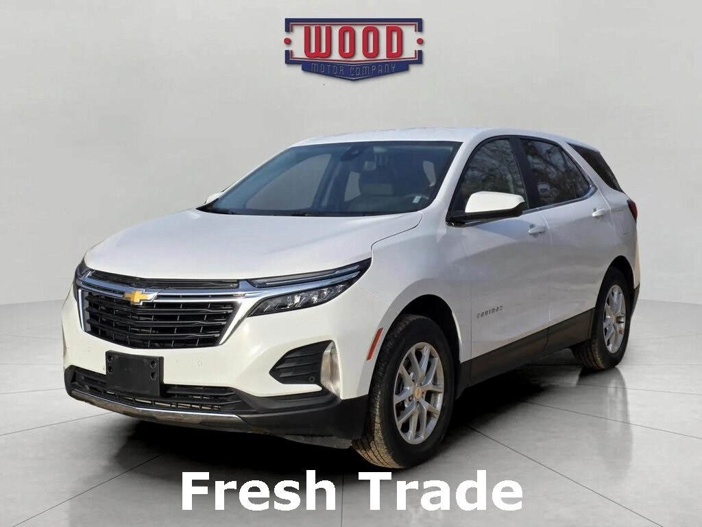 2024 Chevrolet Equinox LT photo 2