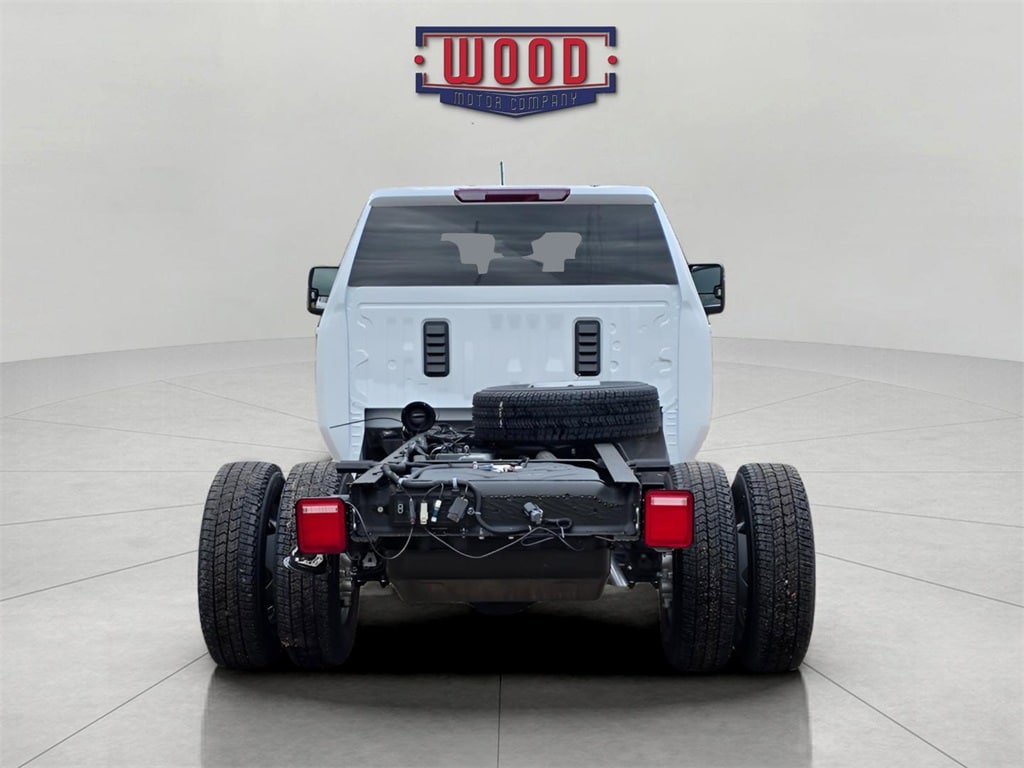 New 2026 Chevrolet Silverado 3500 HD Chassis LT Truck Crew Cab